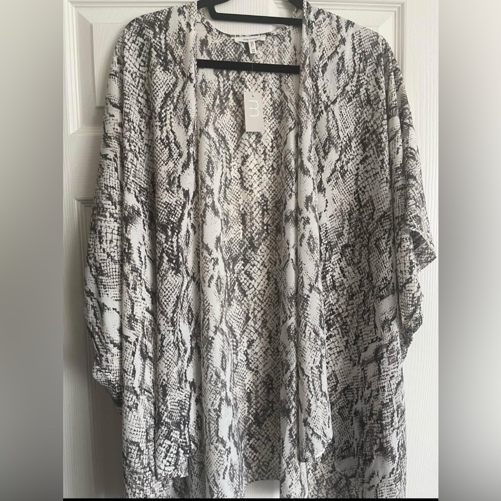 Maurices Black and White Snake Print Kimono